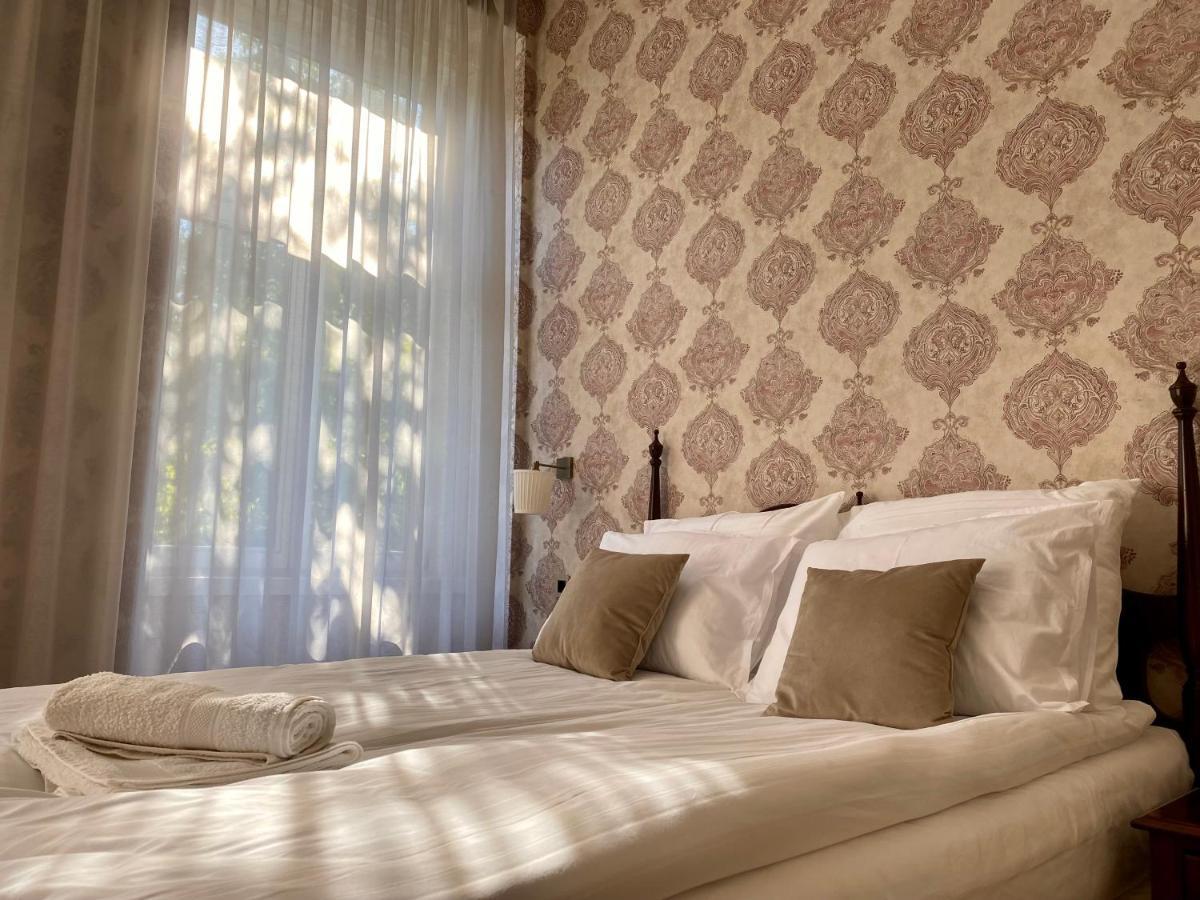 Opera16 Guestrooms 布达佩斯 外观 照片
