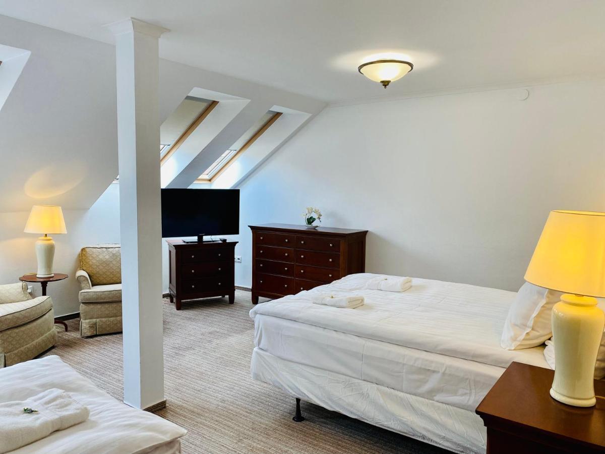 Opera16 Guestrooms 布达佩斯 外观 照片