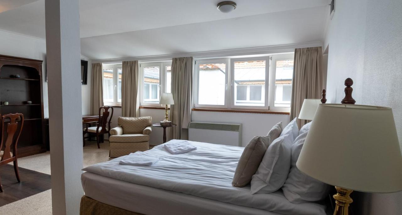 Opera16 Guestrooms 布达佩斯 外观 照片