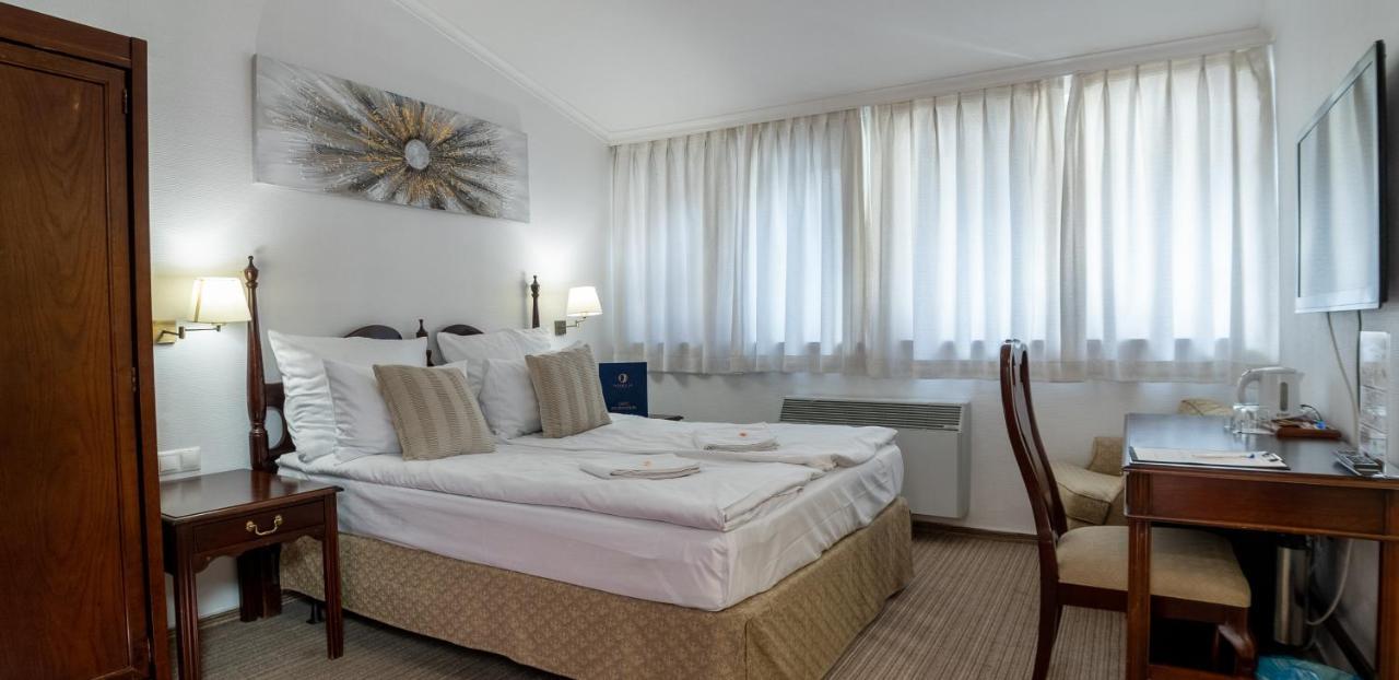 Opera16 Guestrooms 布达佩斯 外观 照片